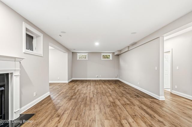 7502 Wycliffe Ct, Prospect, KY 40059