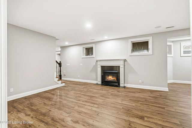 7502 Wycliffe Ct, Prospect, KY 40059