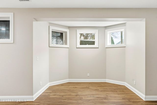 7502 Wycliffe Ct, Prospect, KY 40059