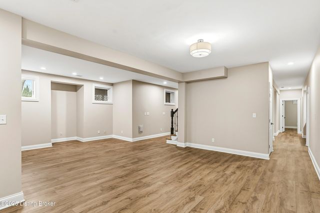 7502 Wycliffe Ct, Prospect, KY 40059