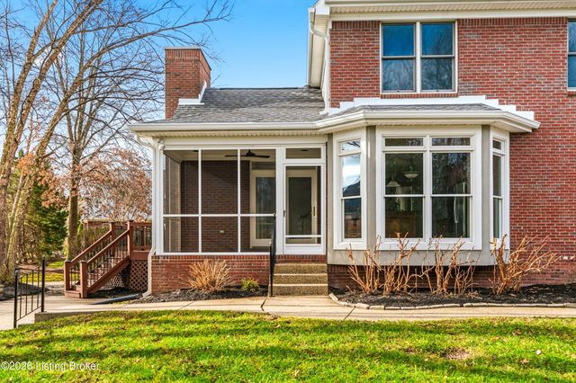 7502 Wycliffe Ct, Prospect, KY 40059