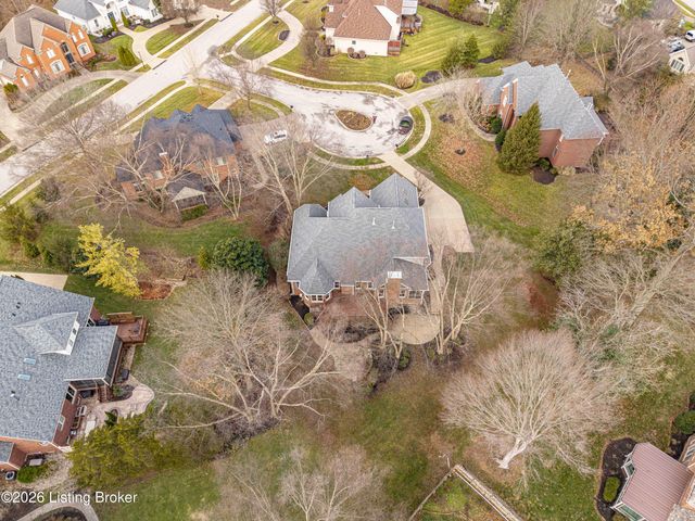 7502 Wycliffe Ct, Prospect, KY 40059