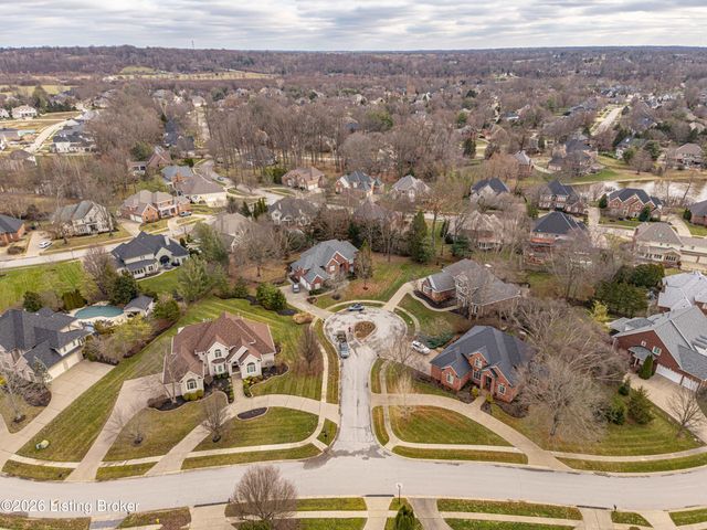 7502 Wycliffe Ct, Prospect, KY 40059