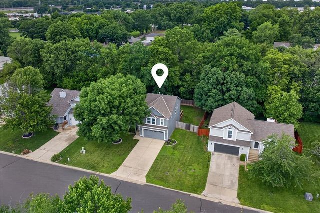 7418 W 152nd Street, Overland Park, KS 66223