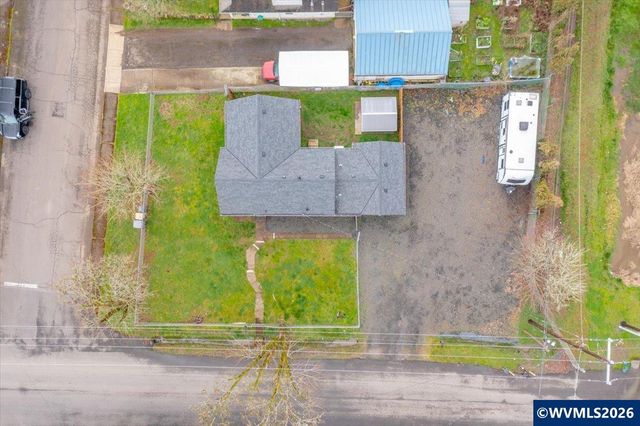 809 SW Ash St, Dallas, OR 97338