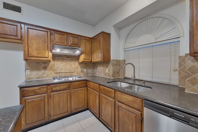 2617 Beeman Drive, Mesquite, TX 75181