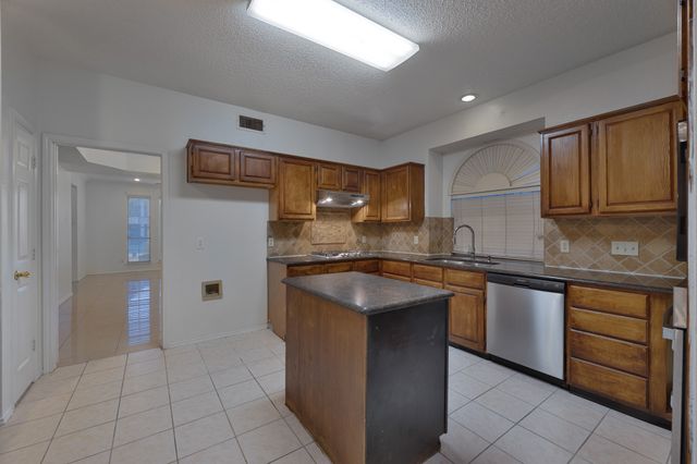 2617 Beeman Drive, Mesquite, TX 75181