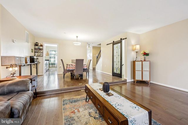 3877 OGILVIE CT, Woodbridge, VA 22192