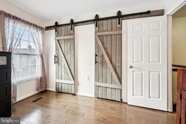 3877 OGILVIE CT, Woodbridge, VA 22192