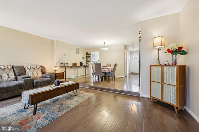 3877 OGILVIE CT, Woodbridge, VA 22192