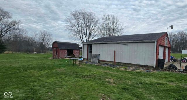 10255 Hodge Road, Clayton, IN 46118