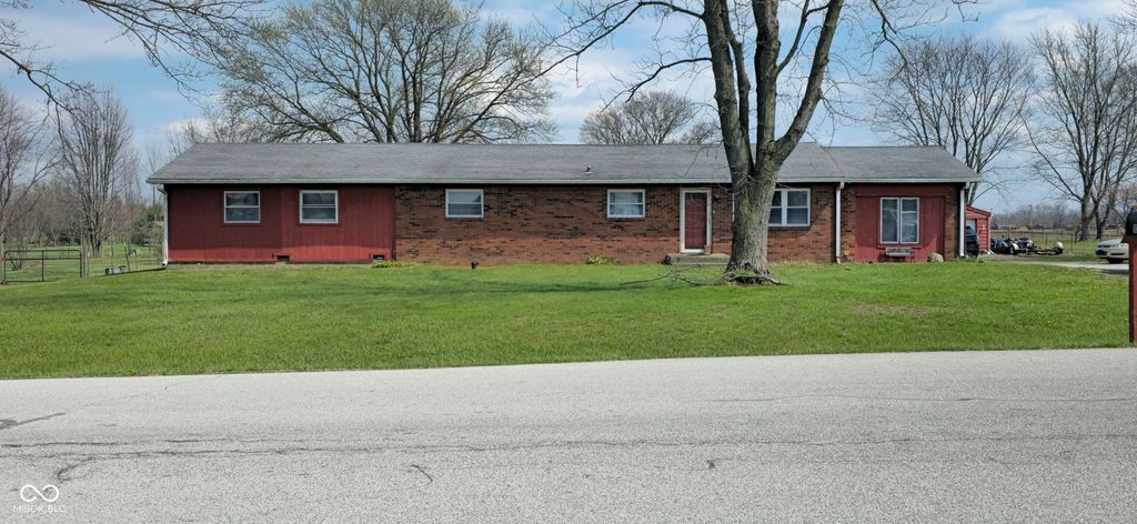 10255 Hodge Road, Clayton, IN 46118