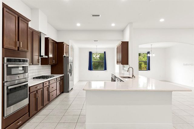 3918 GAVIOTA DRIVE, Sun City Center, FL 33573