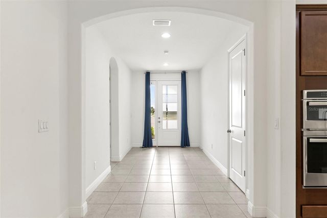 3918 GAVIOTA DRIVE, Sun City Center, FL 33573