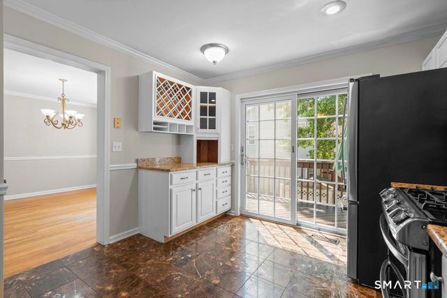 584 Hope Street 7, Stamford, CT 06907