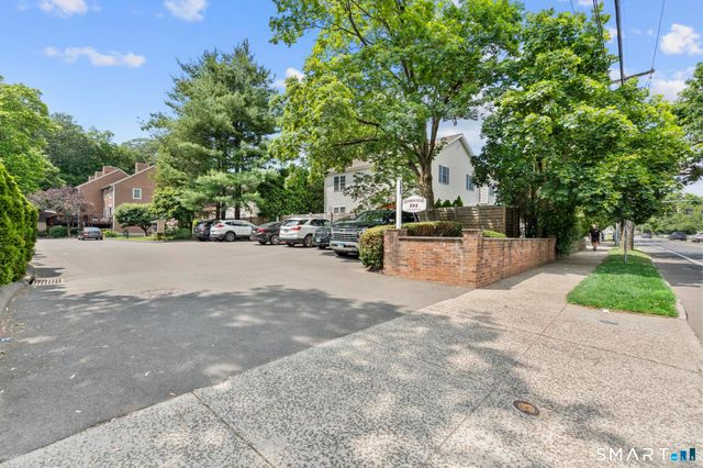 584 Hope Street 7, Stamford, CT 06907
