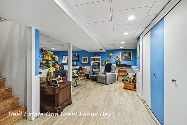 2338 Bay Woods Court, Bay City, MI 48706