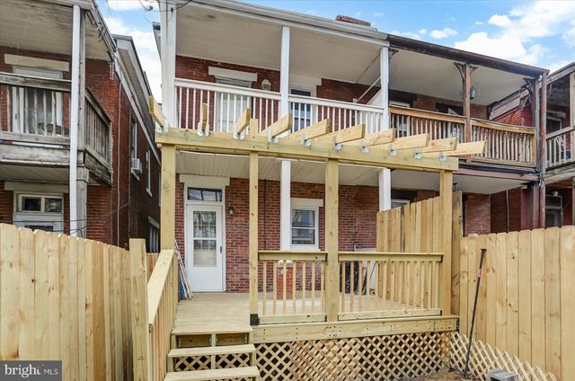 1723 STATE ST, Harrisburg, PA 17103