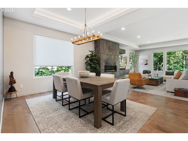 13344 BRIARWOOD Ln, Lake Oswego, OR 97034