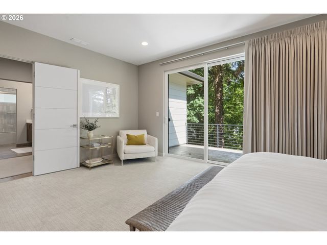 13344 BRIARWOOD Ln, Lake Oswego, OR 97034