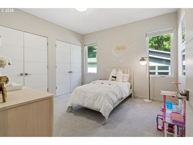 13344 BRIARWOOD Ln, Lake Oswego, OR 97034