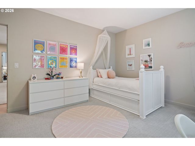 13344 BRIARWOOD Ln, Lake Oswego, OR 97034