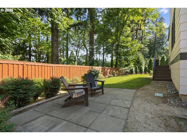 13344 BRIARWOOD Ln, Lake Oswego, OR 97034