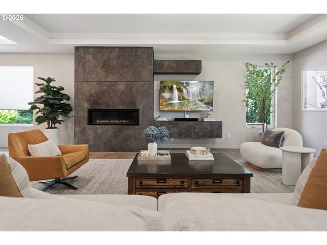 13344 BRIARWOOD Ln, Lake Oswego, OR 97034