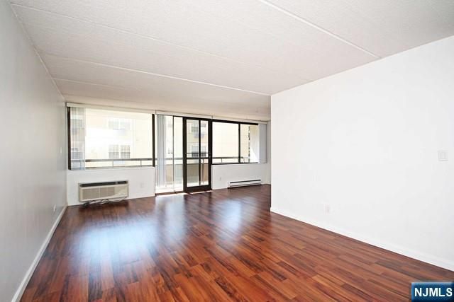 555 Gorge Road 3B, Cliffside Park, NJ 07010