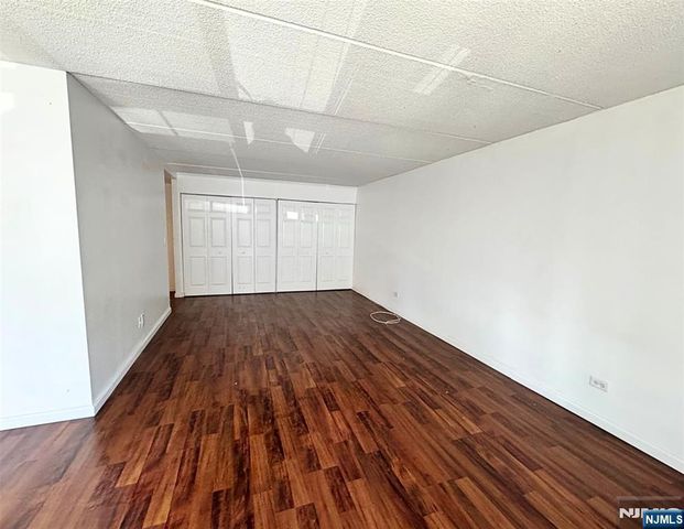 555 Gorge Road 3B, Cliffside Park, NJ 07010