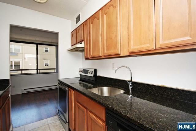 555 Gorge Road 3B, Cliffside Park, NJ 07010