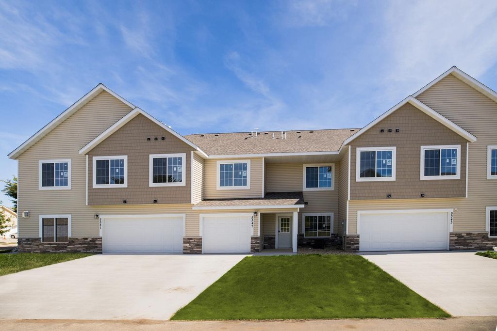 5347 Supalla Court NW, Rochester, MN 55901