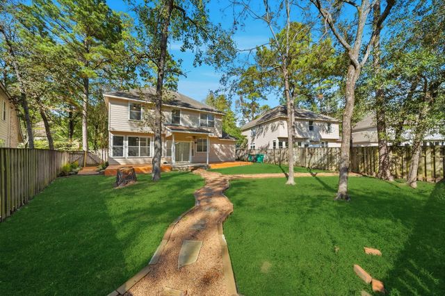 82 N Apple Springs Circle, The Woodlands, TX 77382