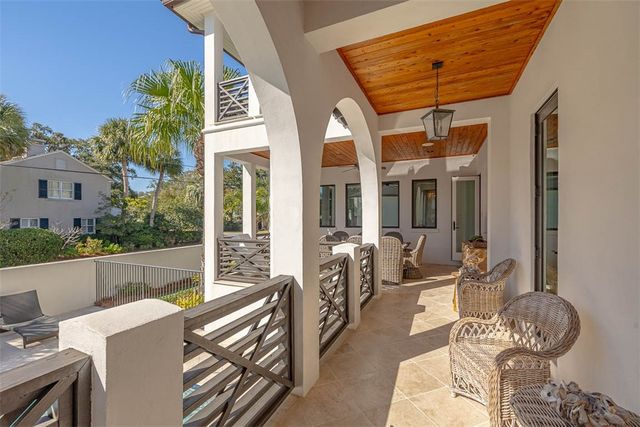 1800 Bruce Drive, St Simons Island, GA 31522