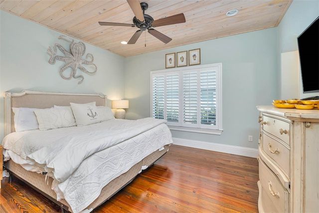 1800 Bruce Drive, St Simons Island, GA 31522