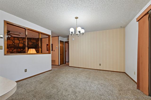 11212 N 106th East Avenue, Owasso, OK 74055