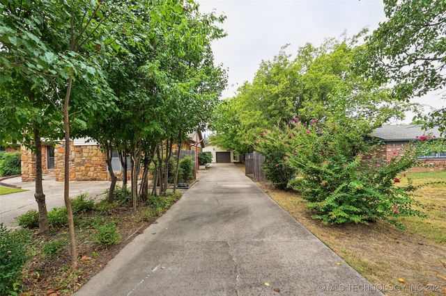 11212 N 106th East Avenue, Owasso, OK 74055