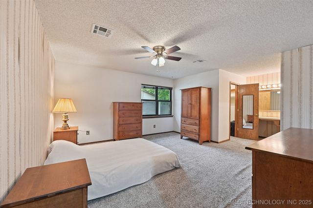 11212 N 106th East Avenue, Owasso, OK 74055