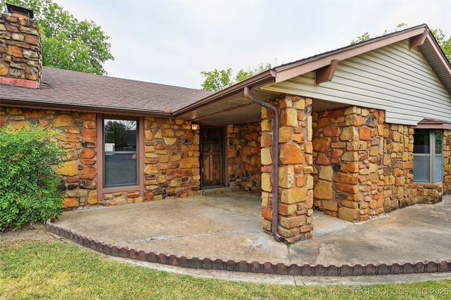 11212 N 106th East Avenue, Owasso, OK 74055
