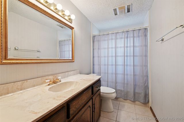 11212 N 106th East Avenue, Owasso, OK 74055