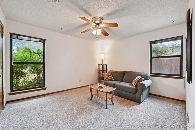11212 N 106th East Avenue, Owasso, OK 74055