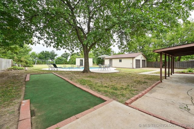 11212 N 106th East Avenue, Owasso, OK 74055