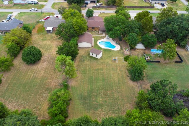 11212 N 106th East Avenue, Owasso, OK 74055