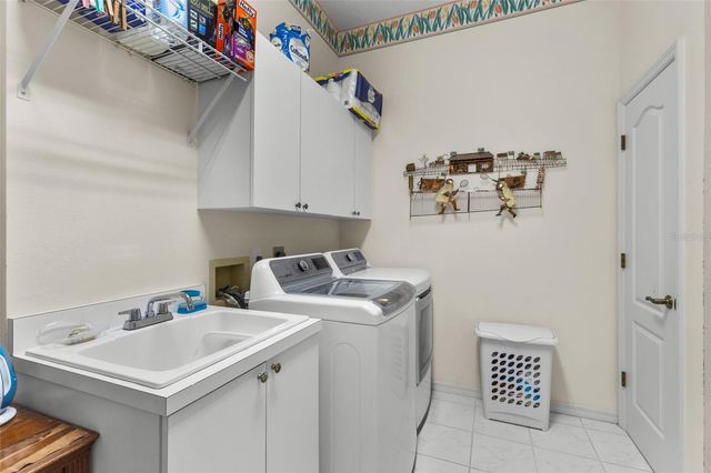 832 CARNOUSTIE DRIVE, Venice, FL 34293