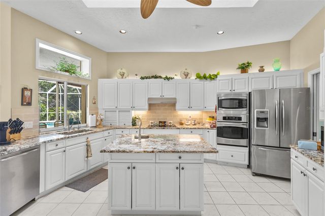 832 CARNOUSTIE DRIVE, Venice, FL 34293