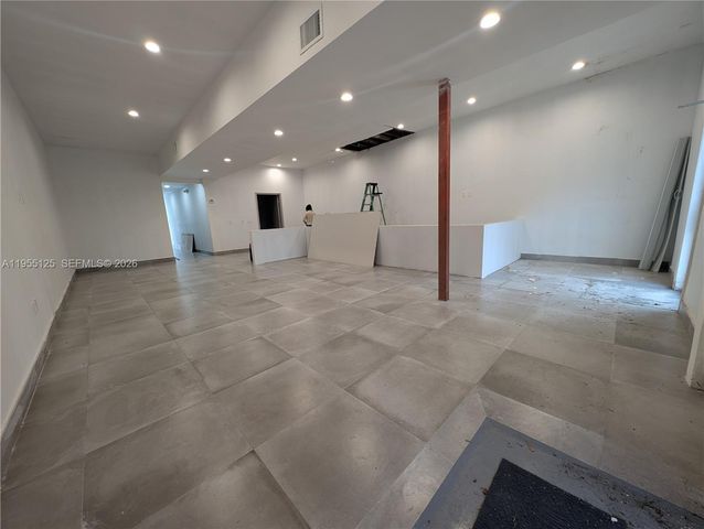 18139 NE 19th Ave, North Miami Beach, FL 33162