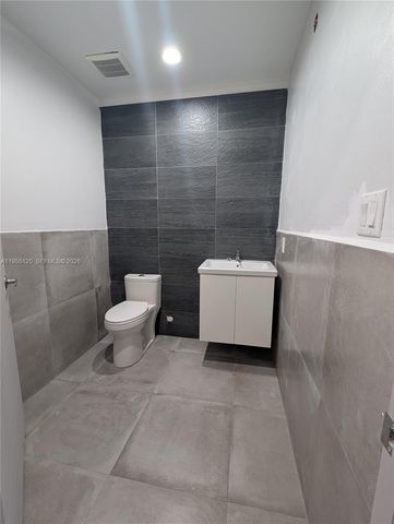 18139 NE 19th Ave, North Miami Beach, FL 33162