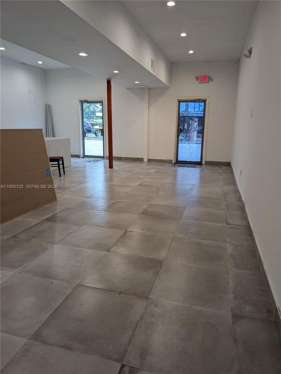 18139 NE 19th Ave, North Miami Beach, FL 33162