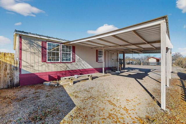 6327 Isleta Boulevard SW, Albuquerque, NM 87105