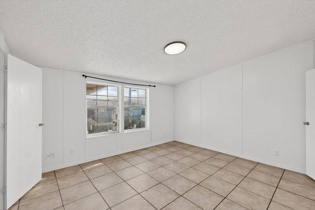 6327 Isleta Boulevard SW, Albuquerque, NM 87105